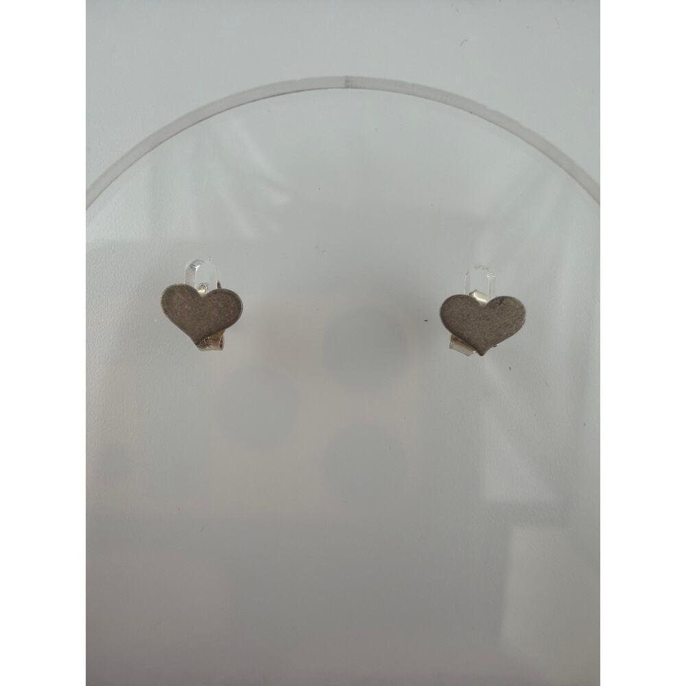 NWT Zina Kao Sterling Silver Heart Stud Earrings Handmade in California - Picture 2 of 4